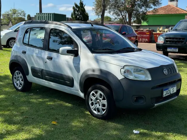 Carro Fiat Uno 2014 Way 1.4 8V (Flex) 4p