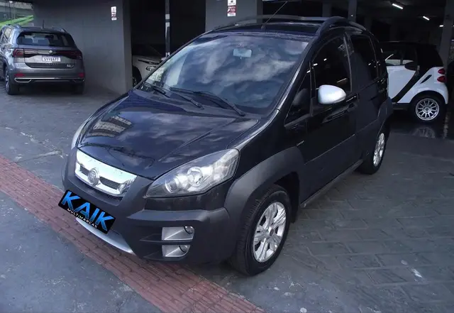 Carro Fiat Idea 2011 Adventure 1.8 16V E.TorQ Dualogic (Flex)