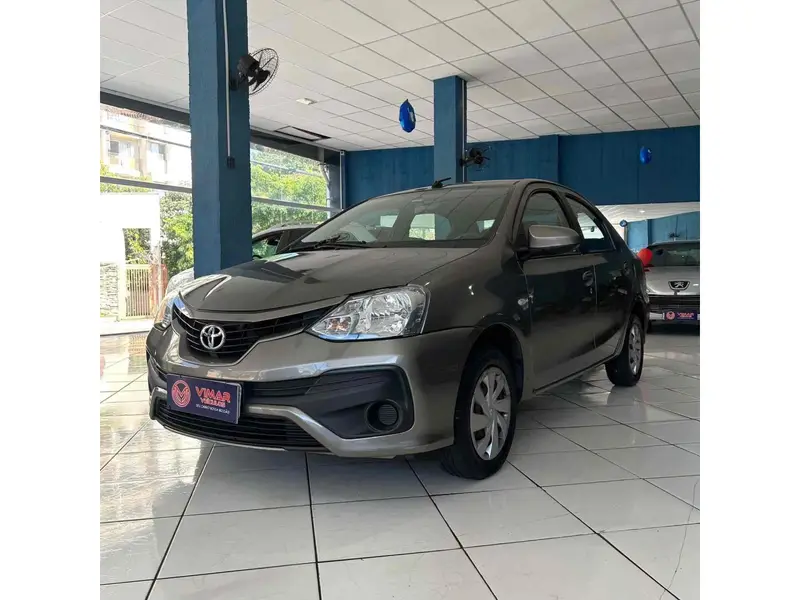 Toyota Etios Sedan XS 1.5 (Aut) (Flex)