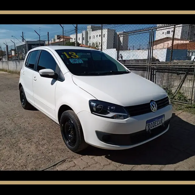 Carro Volkswagen Fox 2013 1.6 VHT (Flex)
