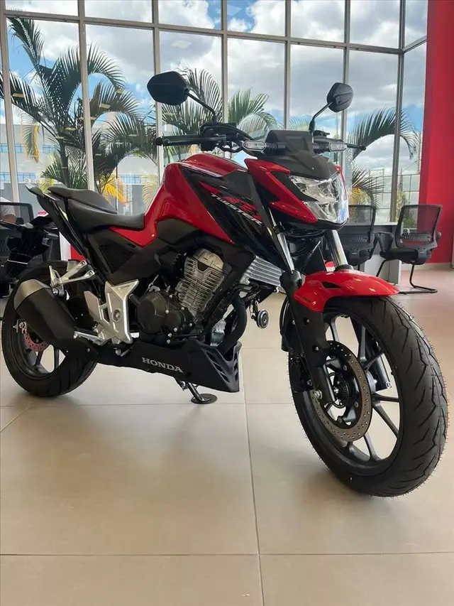 Moto Honda CB 300F Twister 2025 (ABS)