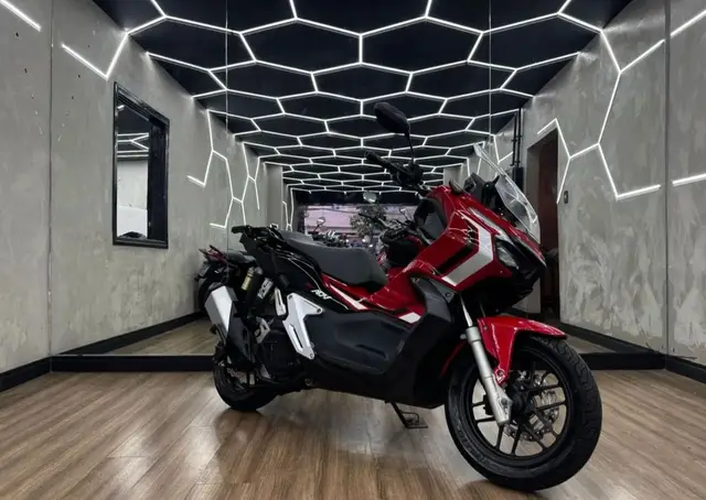 Carro Honda ADV 2023 ABS