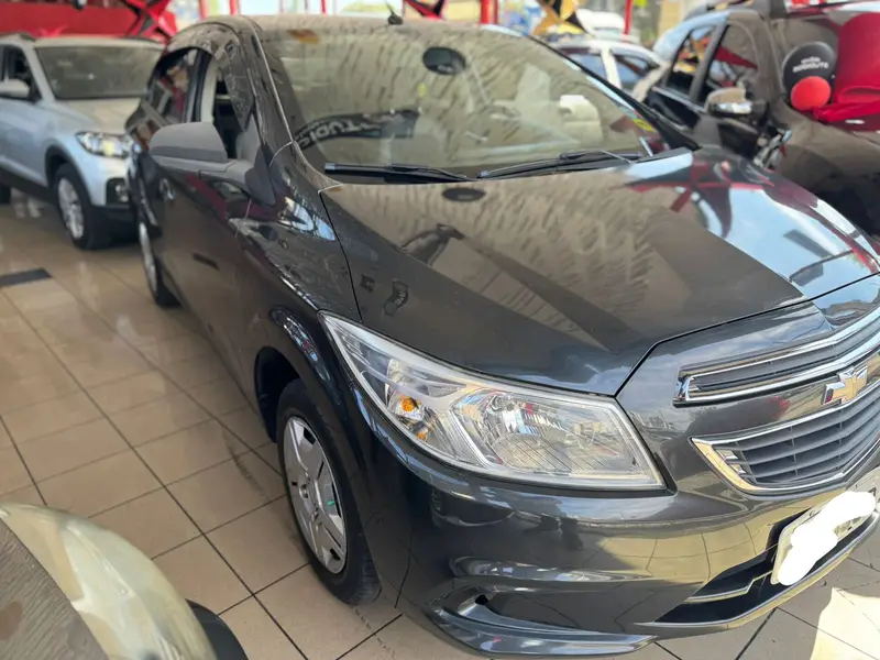Chevrolet Onix 1.0 LT SPE/4