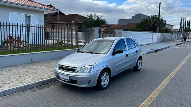 Carro Chevrolet Corsa Hatch 2012 Maxx 1.4 (Flex)