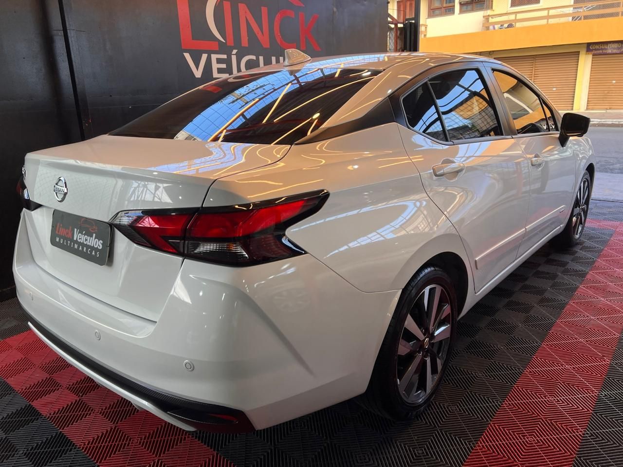 Nissan Versa