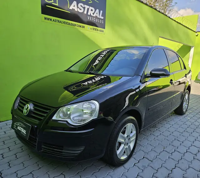 Carro Volkswagen Polo Sedan 2011 1.6 8V (Flex)
