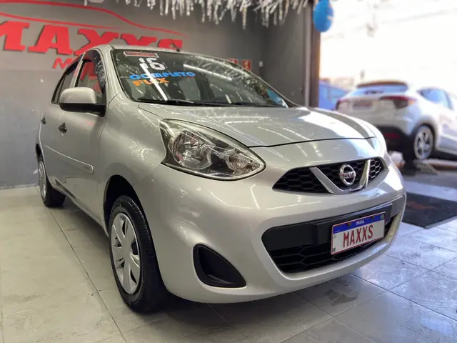 Carro Nissan March 2016 1.0 12V S (Flex)