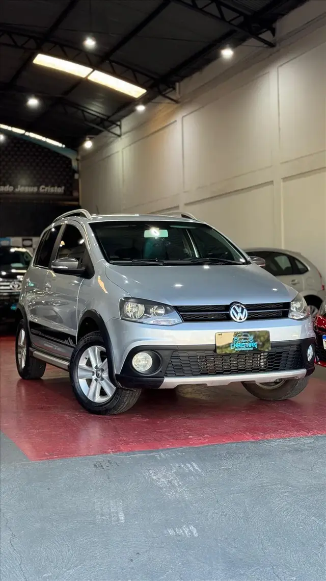 Carro Volkswagen CrossFox 2012 1.6 VHT (Flex)