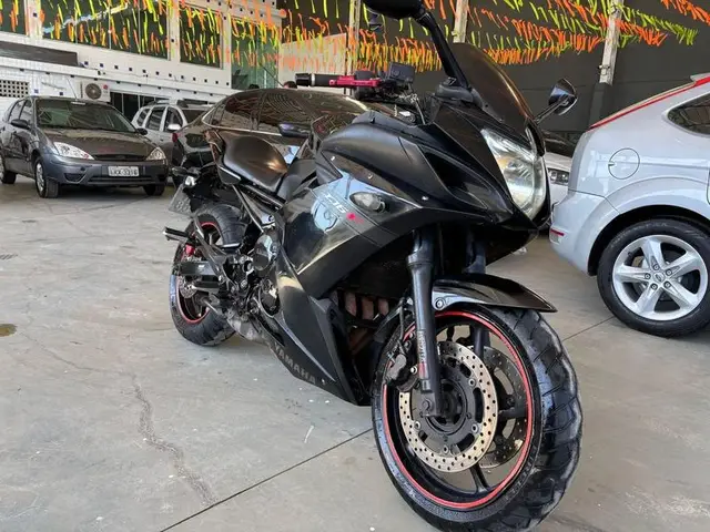 Carro Yamaha Xj6 F 2011 XJ6 F