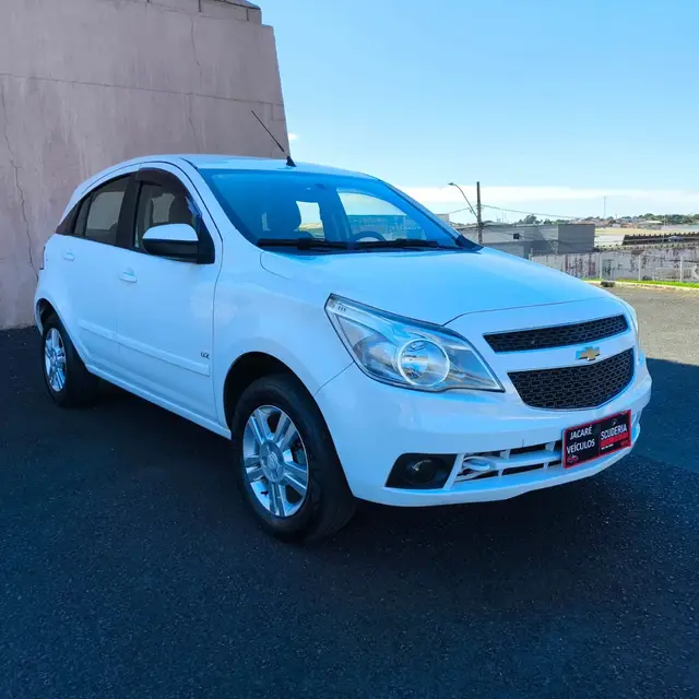 Carro Chevrolet Agile 2011 LTZ 1.4 8V (Flex)