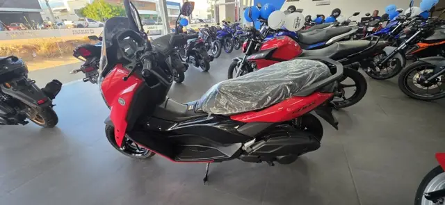 Carro Yamaha NMax 2025 Connected 160 ABS