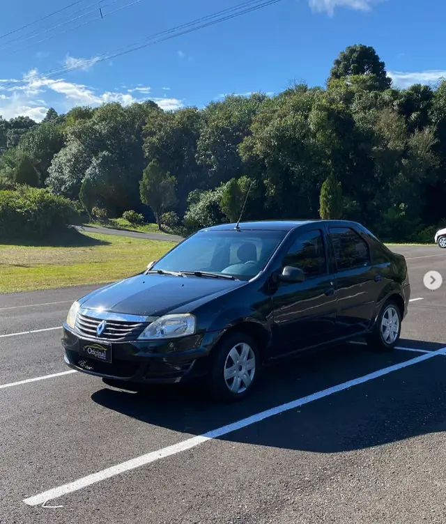 Carro Renault Logan 2013 Expression 1.6 8V Hi-Torque (flex)