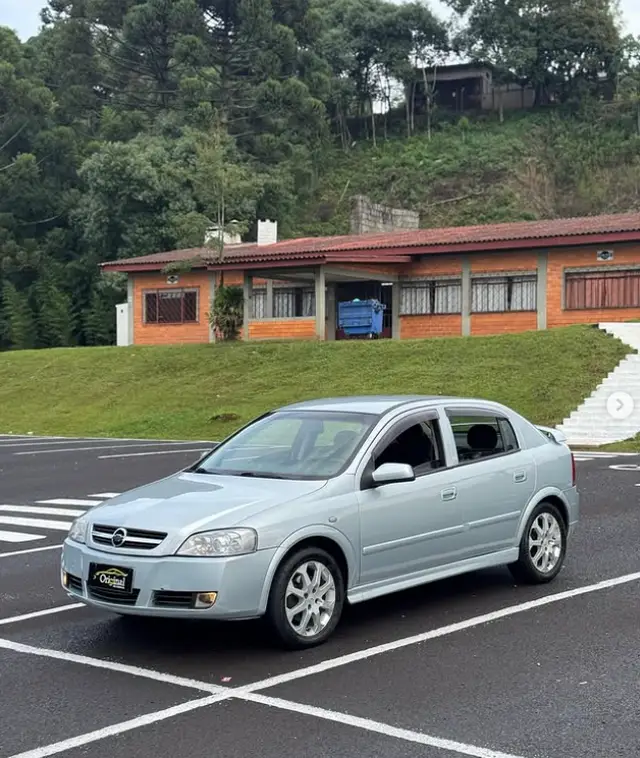 Carro Chevrolet Astra Sedan 2008 Advantage 2.0 (Flex)