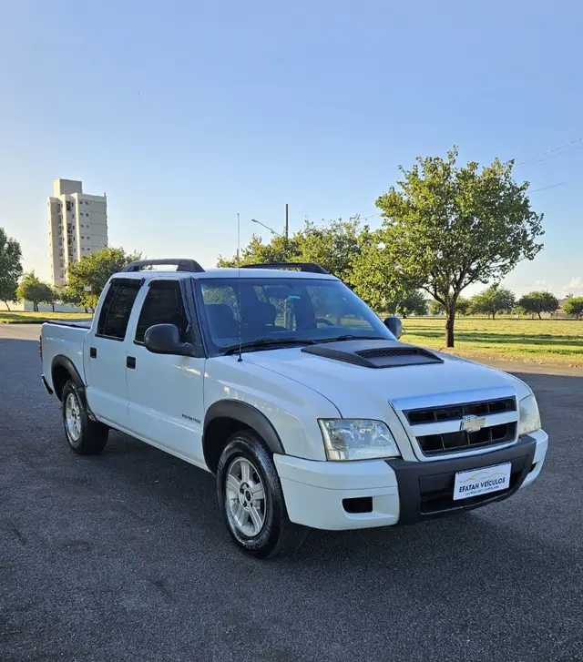 Carro Chevrolet S10 Cabine Dupla 2011 S10 Advantage 4x2 2.4 (Flex) (Cab Dupla)