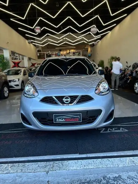 Nissan March 1.0 12V S (Flex)