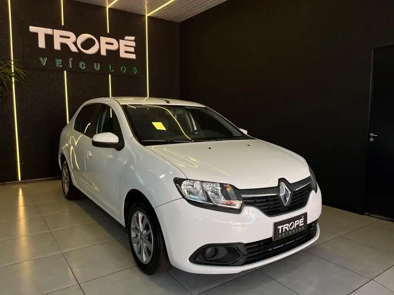 Renault Logan Expression 1.6 8V (flex)