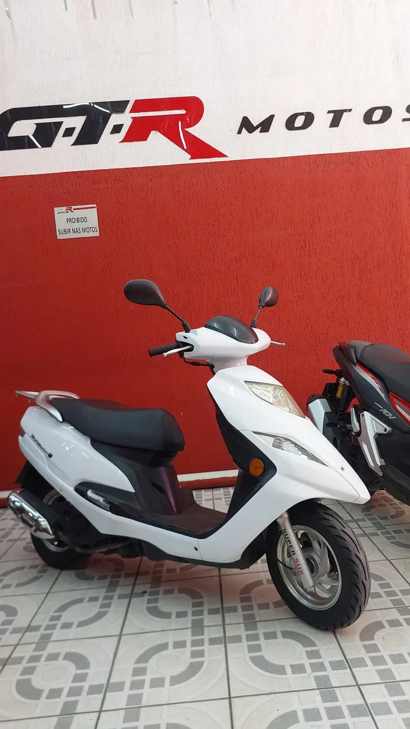 Suzuki Burgman 125i