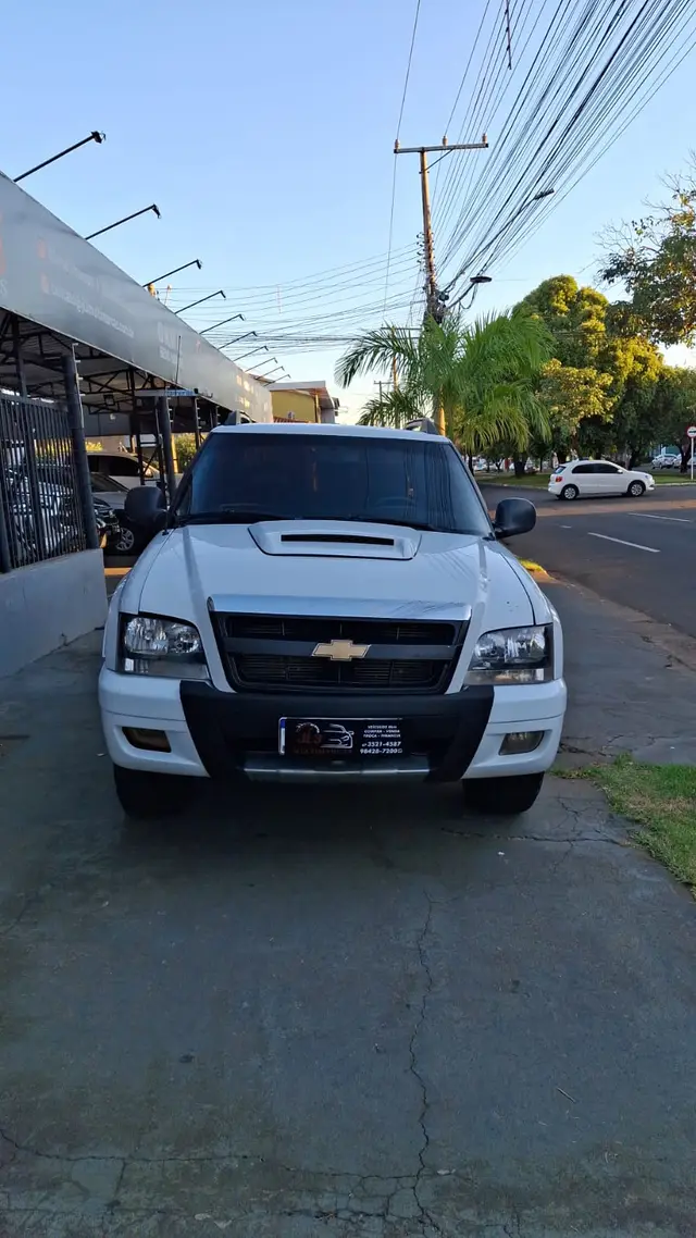 Carro Chevrolet S10 Cabine Dupla 2011 S10 Executive 4x2 2.4 (Flex) (Cab Dupla)