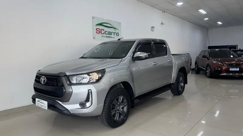 Toyota Hilux Cabine Dupla SR 4x4 2.8 Diesel
