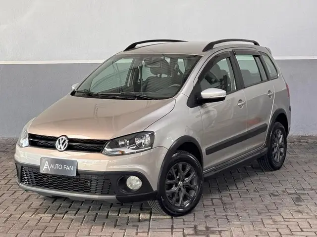 Carro Volkswagen SpaceCross 2014 1.6 8V (Flex)