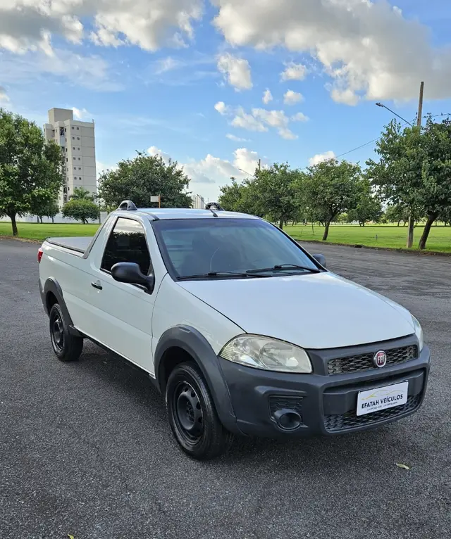 Carro Fiat Strada 2018 Hard Working 1.4 (Flex) (Cabine Simples)