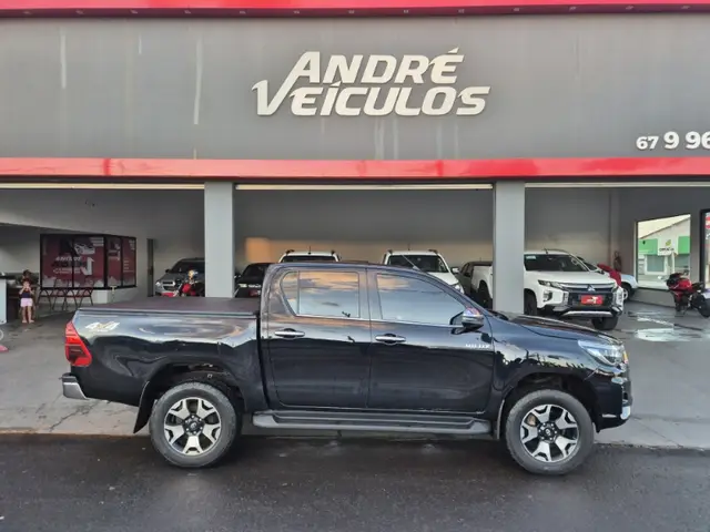 Carro Toyota Hilux Cabine Dupla 2020 Hilux 2.8 TDI SRX CD 4x4 (Aut)