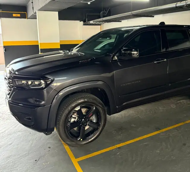 Carro RAM Rampage 2024 R/T 2.0 Turbo