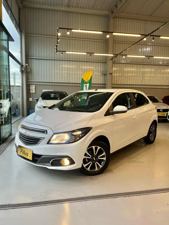 Carro Chevrolet Onix 2015 1.4 LTZ SPE/4