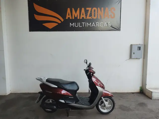 Carro Honda LEAD 2012 110