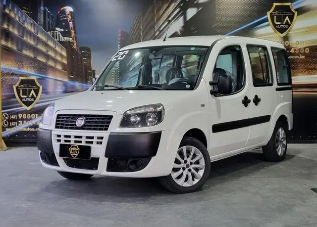 Carro Fiat Doblò 2020 Essence 1.8 16V (Flex)