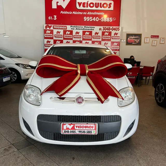 Carro Fiat Palio 2015 Attractive 1.0 Evo (Flex)