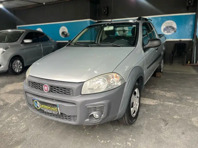 Carro Fiat Strada 2014 Working 1.4 (Flex) (Cabine Estendida)