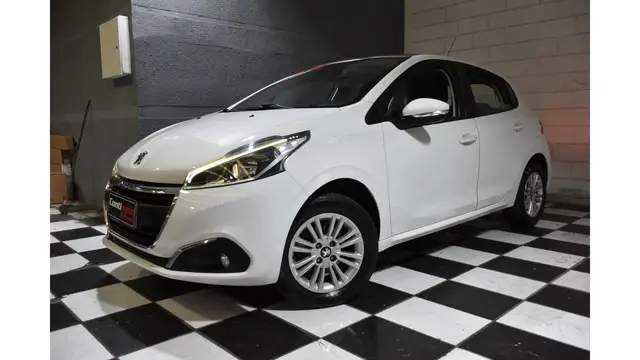 Carro Peugeot 208 2018 Allure 1.2 12V (Flex)
