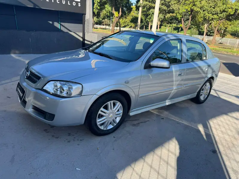 Chevrolet Astra Hatch Elegance 2.0 (Flex)