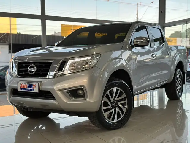 Carro Nissan Frontier 2022 XE CD 4x4 2.3 Bi-TB Diesel Aut.