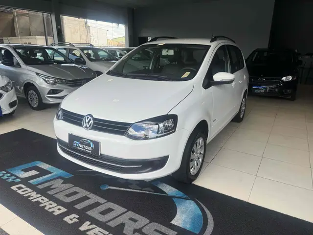 Carro Volkswagen SpaceFox 2014 1.6 8V Trend I-Motion (Flex)