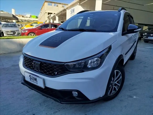 Carro Fiat Argo 2024 Trekking 1.3