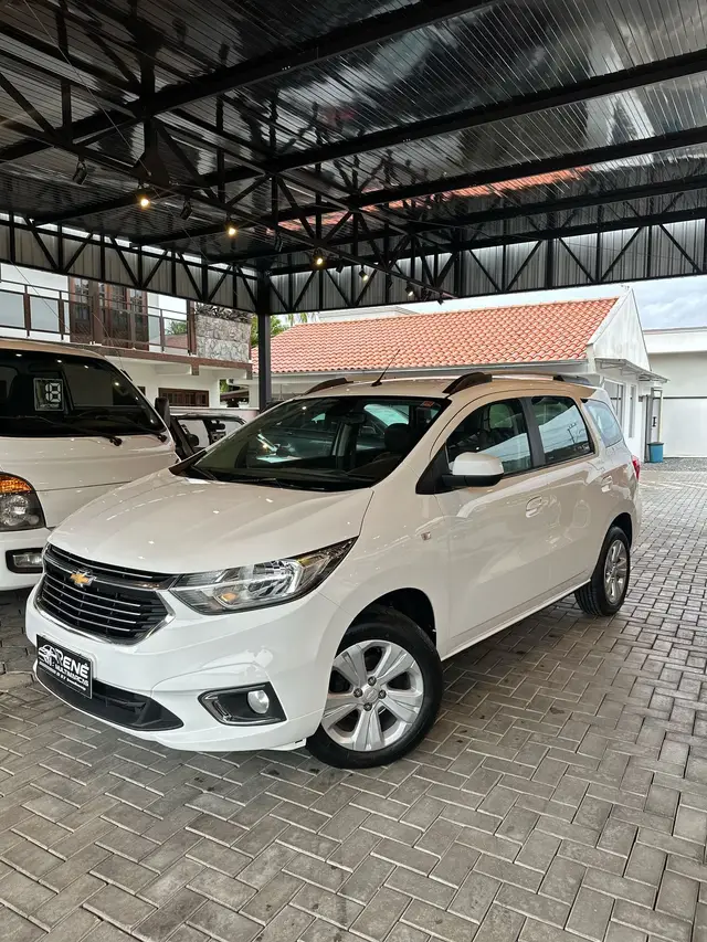 Carro Chevrolet Spin 2020 Premier 7S 1.8 (Flex)