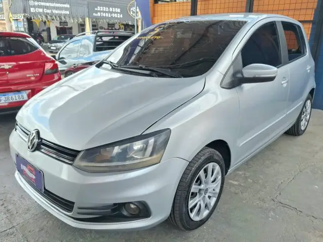 Carro Volkswagen Fox 2015 1.0 TEC Comfortline (Flex)