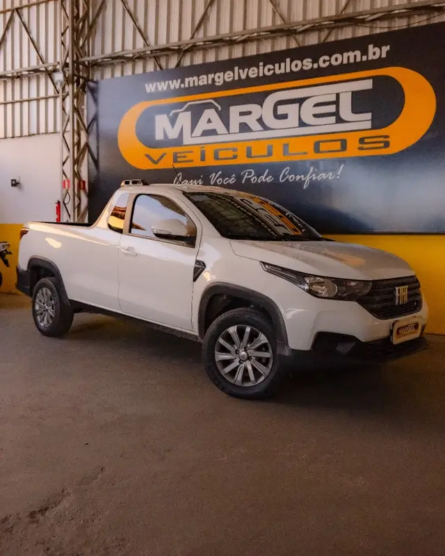 Carro Fiat Strada 2023 Freedom 1.3 CS Plus (Flex)