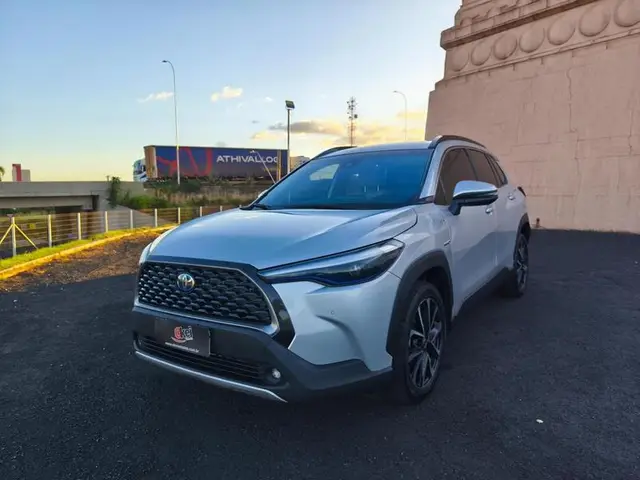 Carro Toyota Corolla Cross 2023 XRX Hybrid 1.8 (flex) (Aut)