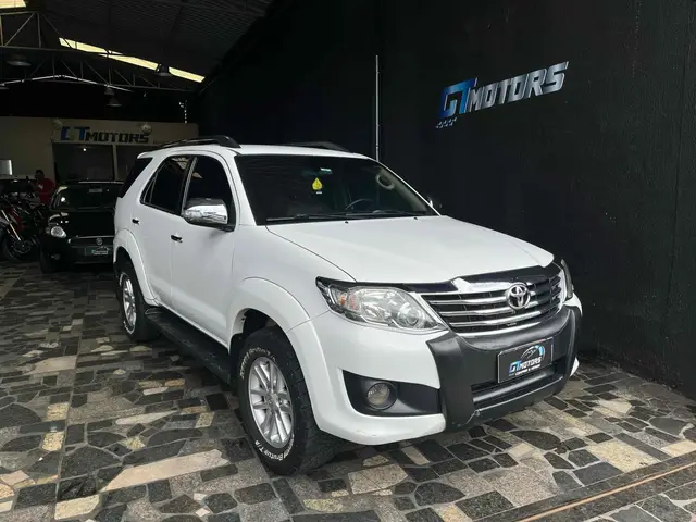 Carro Toyota SW4 2015 Hilux  2.7 4x2 SR (Flex)