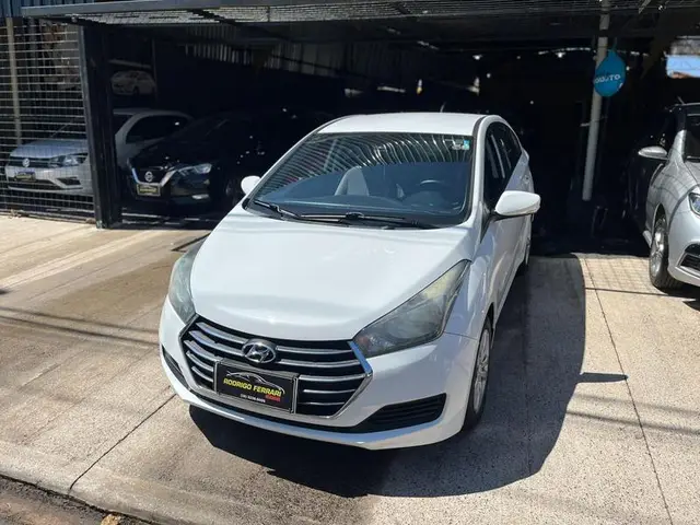 Carro Hyundai HB20S 2017 1.0 Comfort Plus (Flex)