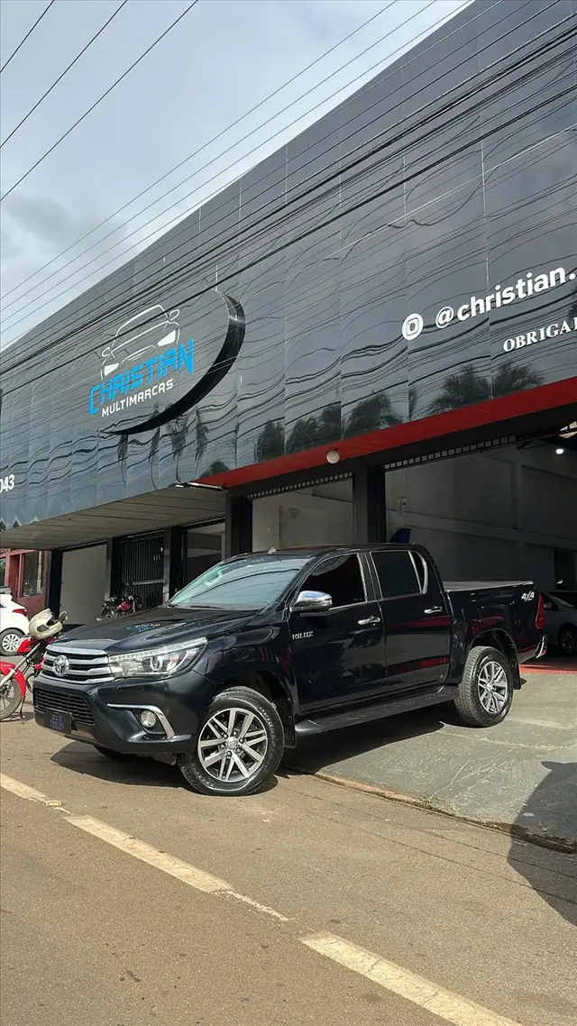 Carro Toyota Hilux Cabine Dupla 2017 Hilux 2.8 TDI SRX CD 4x4 (Aut)