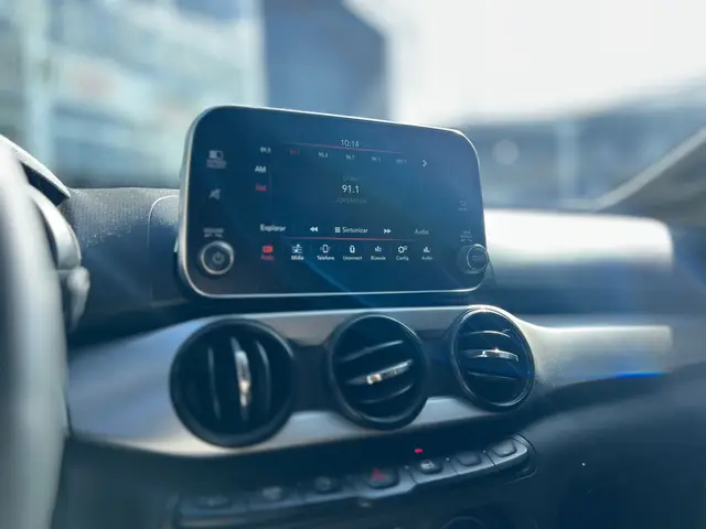 Carro Fiat Cronos 2018 1.3 Drive Firefly GSR (Flex)