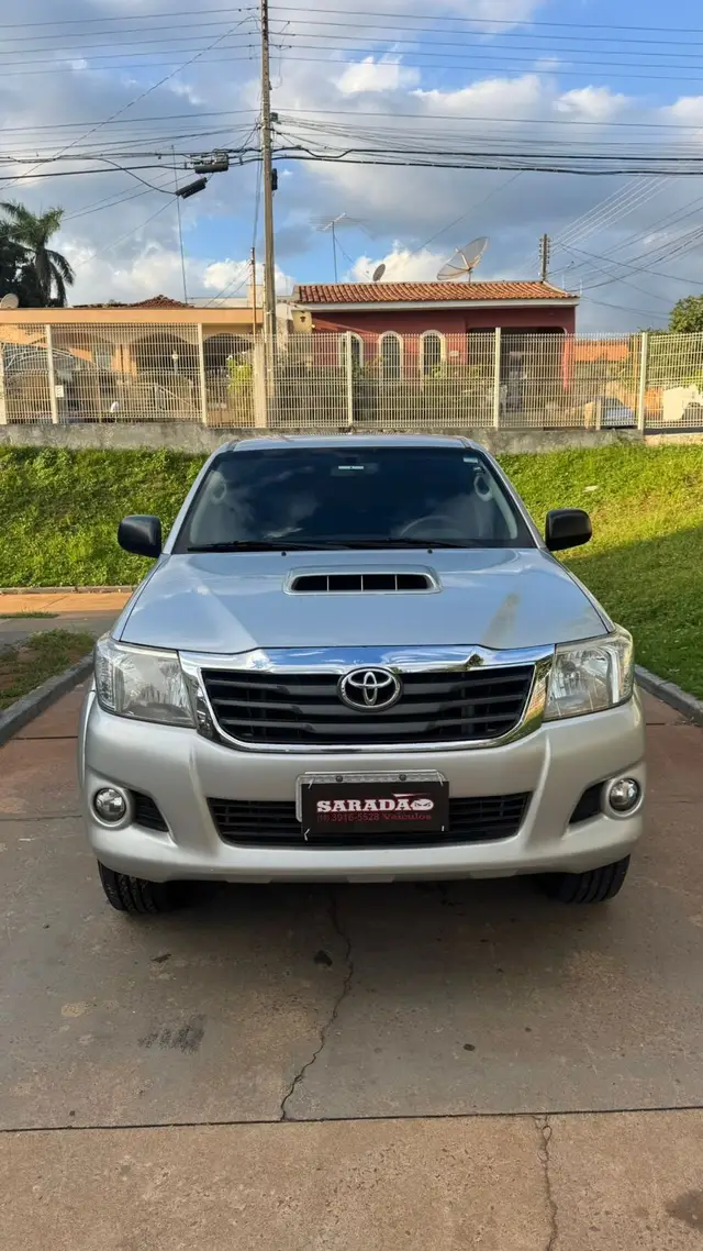 Carro Toyota Hilux Cabine Dupla 2014 Hilux 3.0 TDI 4x4 CD SR (Aut)