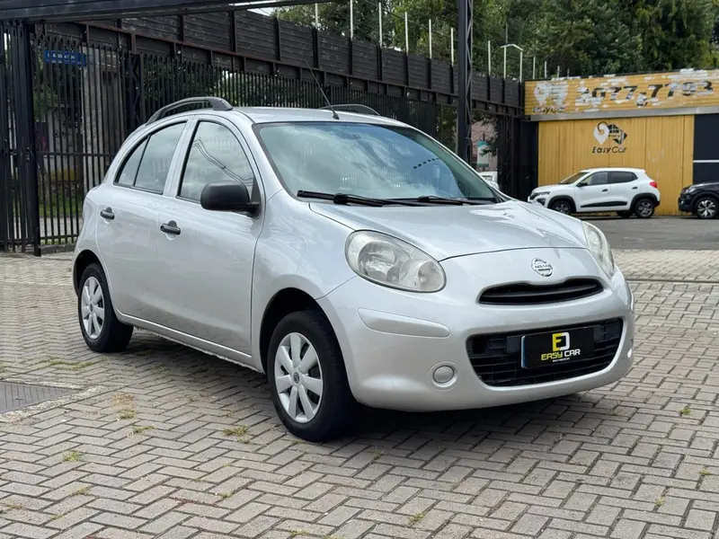 Nissan March 1.6 16V S (Flex)