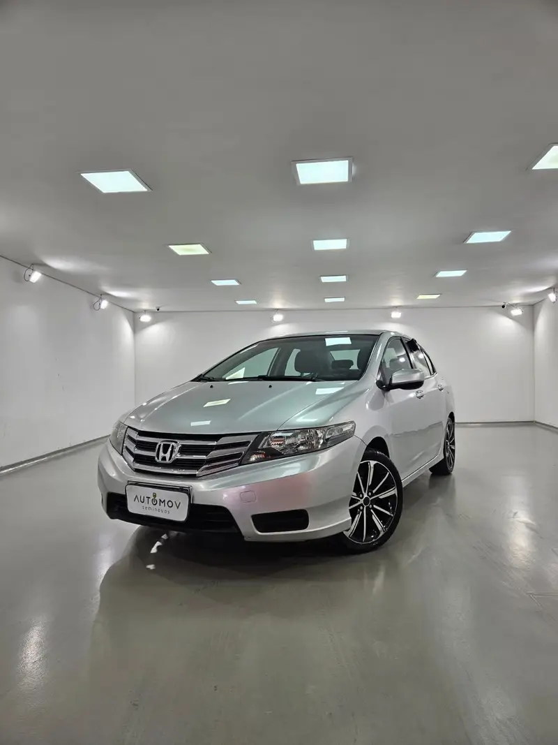 Honda City LX 1.5 16V (flex)