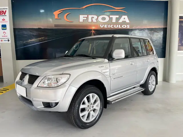 Carro Mitsubishi Pajero TR4 2011 2.0 16V (Flex)