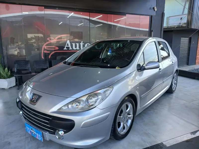 Peugeot 307 Hatch. Presence 1.6 16V (flex)